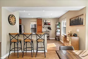 2618 W Rosemont Ave, Chicago, IL 60659 - Photo 10