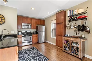 2618 W Rosemont Ave, Chicago, IL 60659 - Photo 6