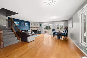 399 Catbird Ln, Deerfield, IL 60015 - Photo 12