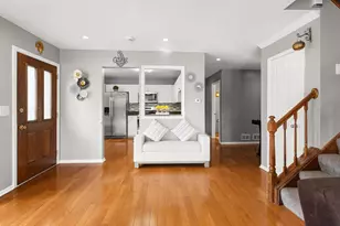 399 Catbird Ln, Deerfield, IL 60015 - Photo 8