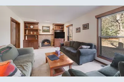 38W512 Bittersweet Lane, Elgin, IL 60124 - Photo 6