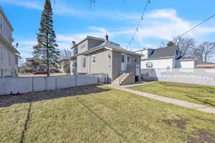 1109 N 12th Ave, Melrose Park, IL 60160 - Photo 24