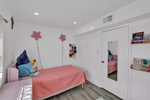 1109 N 12th Ave, Melrose Park, IL 60160 - Photo 18