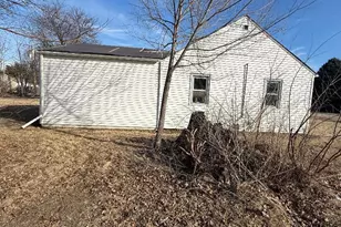 1214 W 20th St, Rock Falls, IL 61071 - Photo 2