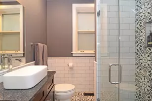 4750 N Dover St, Chicago, IL 60640 - Photo 10