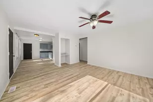 2011 219th St, Sauk Village, IL 60411 - Photo 24