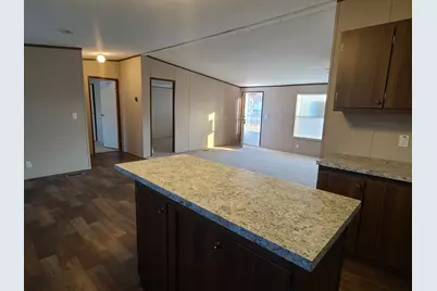 303 N Seba Street, Hurst, IL 62949 - Photo 6