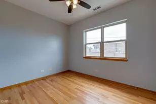 3341 W Warren Blvd, Chicago, IL 60624 - Photo 12
