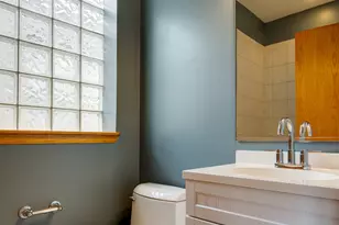 3341 W Warren Blvd, Chicago, IL 60624 - Photo 14