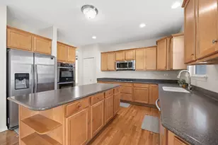 1916 Blue Heron Cir, Bartlett, IL 60103 - Photo 6