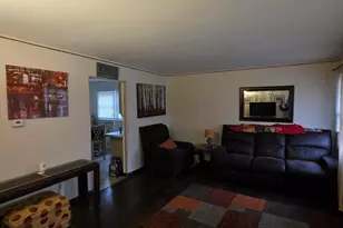 15518 Maple St, South Holland, IL 60473 - Photo 2