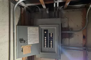 15518 Maple St, South Holland, IL 60473 - Photo 12