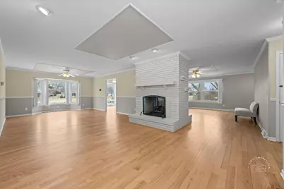 32 Dunham Place, Saint Charles, IL 60174 - Photo 4