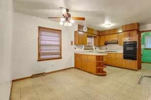 12455 S Normal St, Chicago, IL 60628 - Photo 10