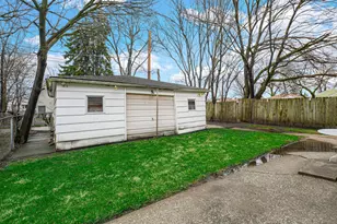 12455 S Normal St, Chicago, IL 60628 - Photo 20