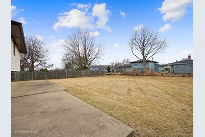 3208 Oakwood Drive, Joliet, IL 60431 - Photo 16