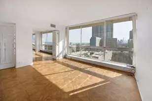 320 W Oakdale Ave, Chicago, IL 60657 - Photo 10