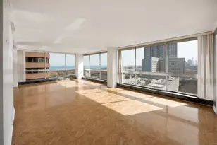 320 W Oakdale Ave, Chicago, IL 60657 - Photo 4