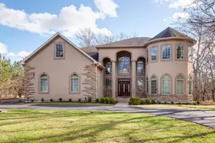 5 Cedar Ln, Lincolnshire, IL 60069 - Photo 1