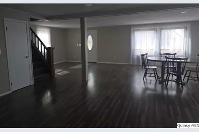 670 E 1st Street, Dallas City, IL 62330 - Photo 2