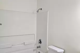 833 Village Quarter Rd, West Dundee, IL 60118 - Photo 16