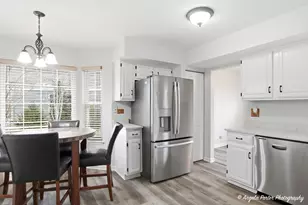 1765 Somerfield Ln, Crystal Lake, IL 60014 - Photo 4