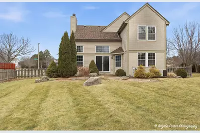 1765 Somerfield Lane, Crystal Lake, IL 60014 - Photo 8