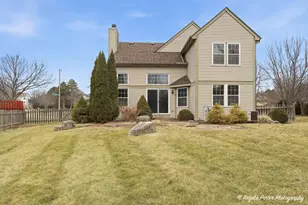 1765 Somerfield Ln, Crystal Lake, IL 60014 - Photo 8