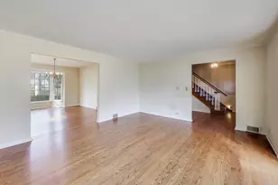 948 S Green Bay Rd, Lake Forest, IL 60045 - Photo 8