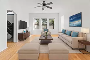 10342 S Calumet Ave, Chicago, IL 60628 - Photo 4