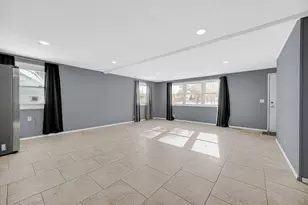 2322 W Loves Ln, Crete, IL 60417 - Photo 6