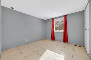 2322 W Loves Ln, Crete, IL 60417 - Photo 10