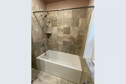 5717 N Artesian Avenue #1, Chicago, IL 60659 - Photo 12