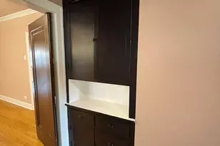 5717 N Artesian Ave, Chicago, IL 60659 - Photo 8