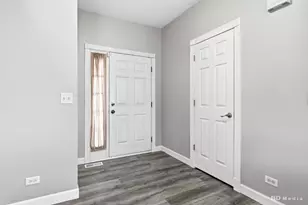 1206 Violet Ln, Joliet, IL 60431 - Photo 4