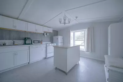 611 E Wood Lane, Belvidere, IL 61008 - Photo 12