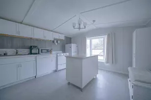 611 E Wood Ln, Belvidere, IL 61008 - Photo 12