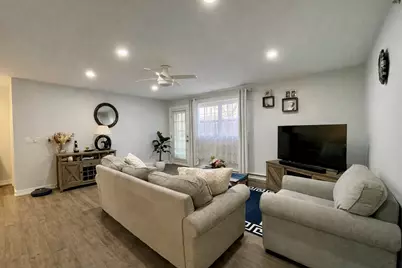 300 Cunat Boulevard #2B, Richmond, IL 60071 - Photo 2