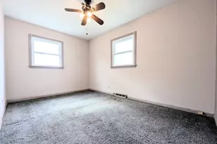 14828 S San Francisco Ave, Posen, IL 60469 - Photo 12