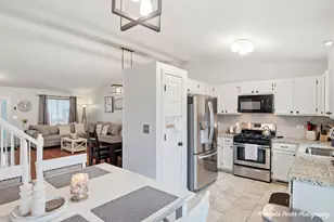 2366 Scott Ct, Round Lake Beach, IL 60073 - Photo 12