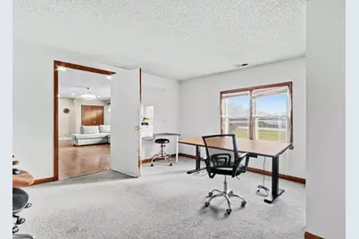 100 Pratt Boulevard, Roselle, IL 60172 - Photo 16