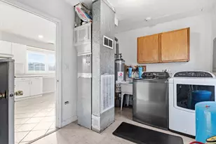 100 Pratt Blvd, Roselle, IL 60172 - Photo 8