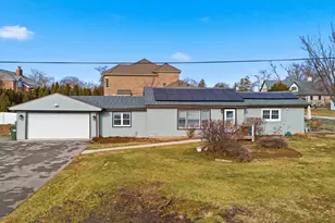 100 Pratt Blvd, Roselle, IL 60172 - Photo 1