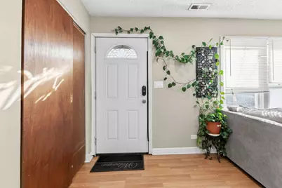 100 Pratt Boulevard, Roselle, IL 60172 - Photo 10