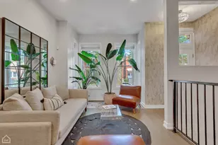 2637 W Crystal St, Chicago, IL 60622 - Photo 2