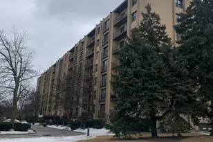 4601 W Touhy Ave, Lincolnwood, IL 60712 - Photo 4