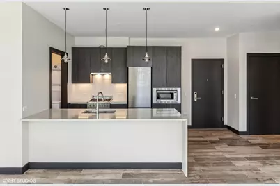 [Address not provided], Chicago, IL 60607 - Photo 6