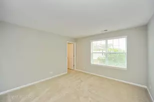 1200 Danforth Ct, Vernon Hills, IL 60061 - Photo 10