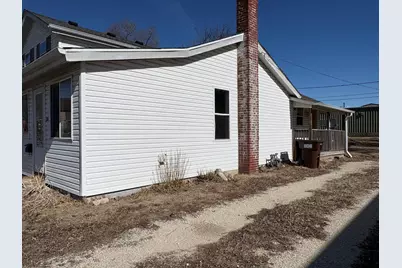 221 N 9th Street, Rochelle, IL 61068 - Photo 16