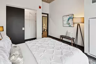 [Address not provided], Chicago, IL 60607 - Photo 8